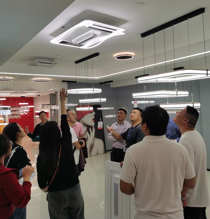 澳克士智能照明 | 明星經銷商座談會暨24年春季新品調研會